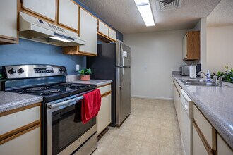 Eastowne Village Apartments in Knoxville, TN - Foto de edificio - Interior Photo
