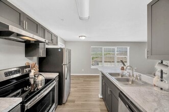 The Parker Apartment Homes in Edmond, OK - Foto de edificio - Building Photo