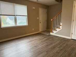 227A Blackhawk Cir in Versailles, KY - Building Photo - Building Photo