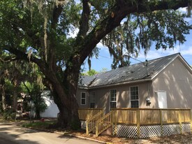 104 Kings Ferry Way in St. Augustine, FL - Building Photo