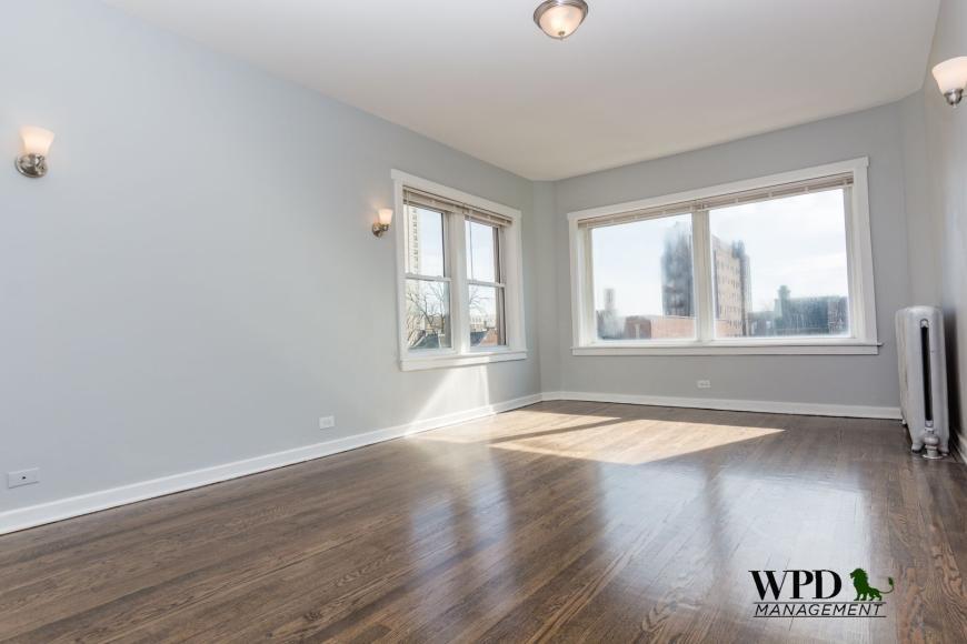 6756 S Crandon Ave in Chicago, IL - Building Photo
