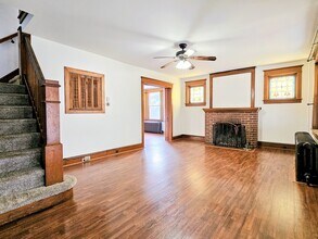 324 S Broad St in Myerstown, PA - Foto de edificio - Building Photo