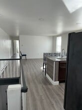 6135 Vine St in Philadelphia, PA - Building Photo - Building Photo