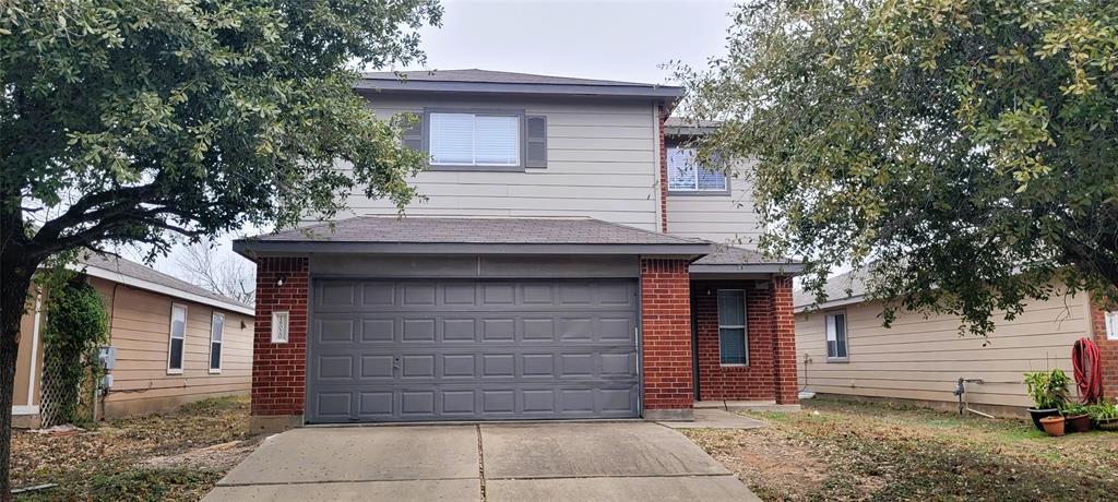 18020 Honey Locust Ln in Elgin, TX - Building Photo