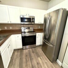 12861 Madison Pointe Cir in Orlando, FL - Building Photo - Building Photo