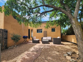 250 B Closson St in Santa Fe, NM - Building Photo - Building Photo