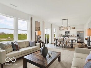 2868 Woods Edge Dr in Greenwood, IN - Building Photo - Building Photo