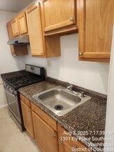 3301 Ely Pl SE in Washington, DC - Foto de edificio - Building Photo