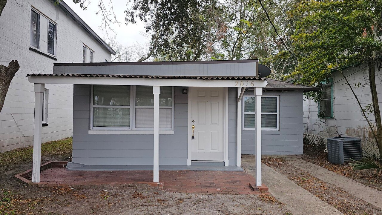 2076 Commonwealth Ave in Jacksonville, FL - Building Photo