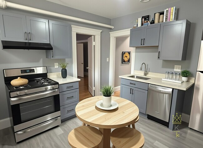 36 Saint Paul St, Unit #B in Brookline, MA - Building Photo - Building Photo