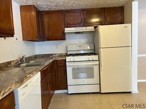 545 Goucher St in Johnstown, PA - Building Photo - Building Photo