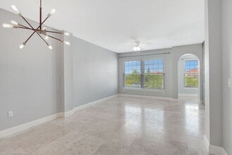 23660 Walden Center Dr in Bonita Springs, FL - Building Photo - Building Photo