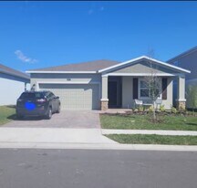 4013 Redbridge Lp in Davenport, FL - Building Photo