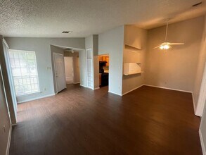 513 Sierra Cove in Round Rock, TX - Building Photo - Building Photo