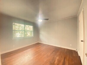 9006 Ilona Ln in Houston, TX - Building Photo - Building Photo
