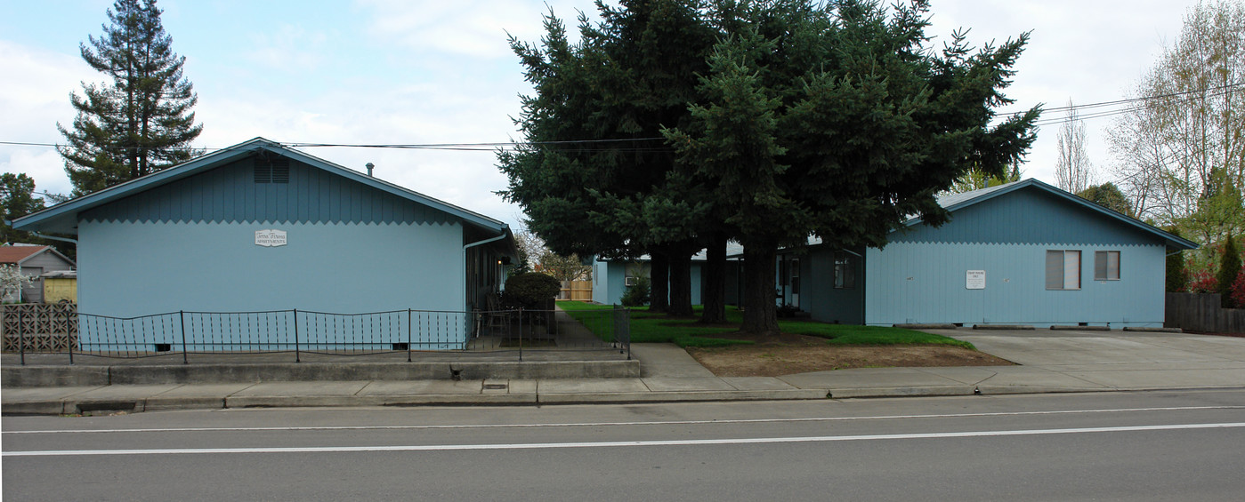 Terra Firma Apartments in Lebanon, OR - Building Photo