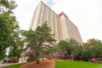 Garneau Towers Apartments in Edmonton, AB - Building Photo - Building Photo