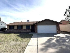 8943 W Cinnabar Ave in Peoria, AZ - Building Photo