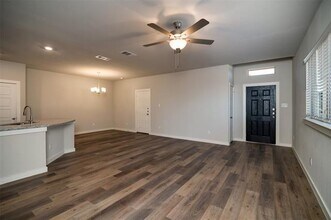 609 Fallow Dr in Venus, TX - Building Photo - Building Photo