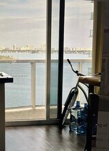 601 NE 23rd St, Unit 1003 in Miami, FL - Building Photo - Building Photo