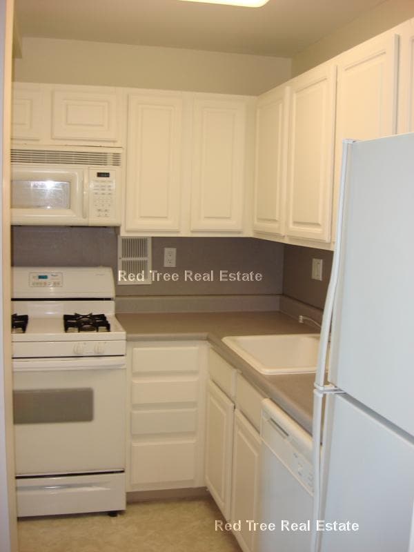 185 Freeman St in Brookline, MA - Building Photo - Building Photo