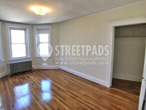 231-235 Park Dr in Boston, MA - Building Photo - Building Photo