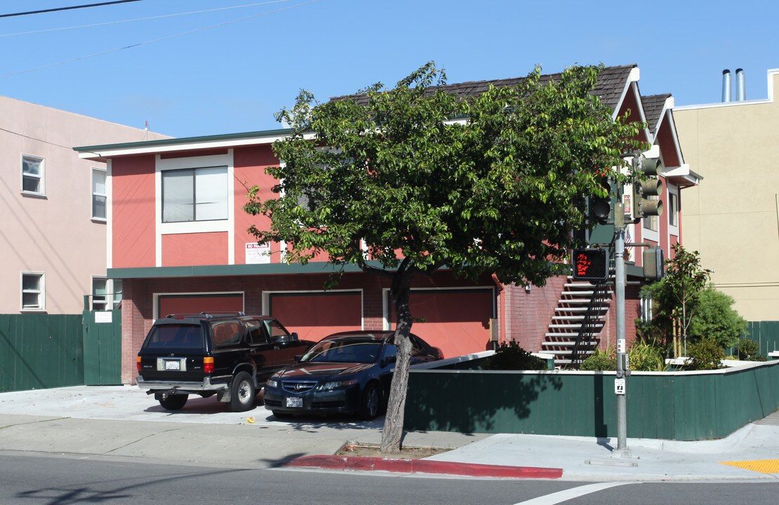 201 Maple Ave in South San Francisco, CA - Building Photo