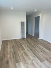 526 Ponoma St, Unit 526 in Port Hueneme, CA - Building Photo - Building Photo