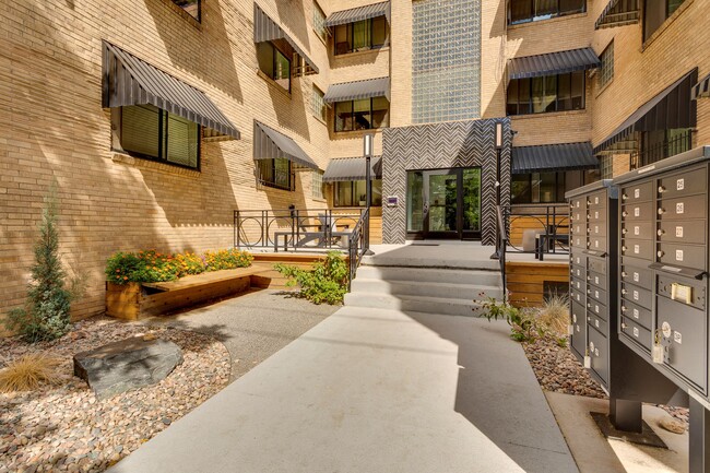 611 East 11th in Denver, CO - Foto de edificio - Building Photo