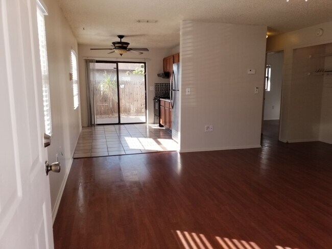 6153 Sapphire Dr, Unit 6153 in New Port Richey, FL - Foto de edificio - Building Photo