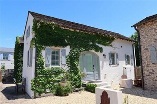 155 Central Ave in Fayetteville, GA - Building Photo