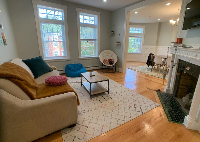 property at 11 Strathmore Rd