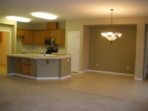 1043 Villaggio Cir in Vacaville, CA - Building Photo - Building Photo