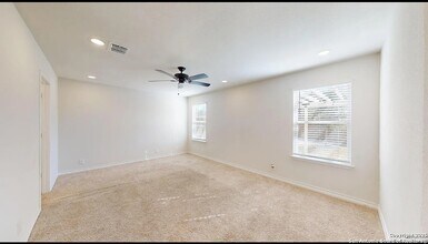 22018 Backspin, Unit 13 in San Antonio, TX - Building Photo - Building Photo