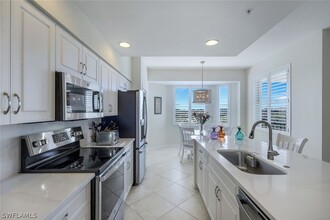 7505 Stoneybrook Dr in Naples, FL - Building Photo - Building Photo