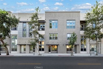 210 N Spurgeon St in Santa Ana, CA - Building Photo - Building Photo
