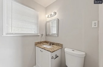 2539 Hillsboro Ave in Dallas, TX - Building Photo - Building Photo