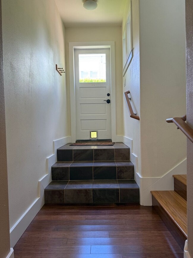 546 NE 80th St in Seattle, WA - Building Photo - Building Photo