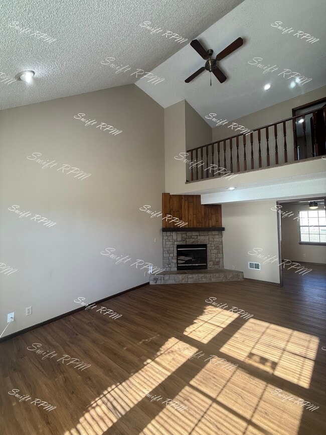 6704 W 150th St in Overland Park, KS - Building Photo - Building Photo