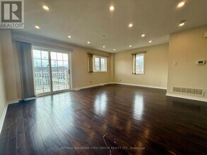 1665 Avonmore Square in Pickering, ON - Building Photo - Building Photo