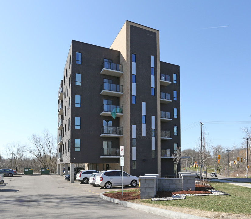 Stirling Apartments in Kitchener, ON - Building Photo