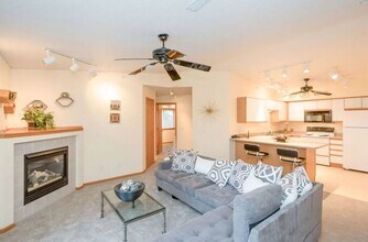 10 Zeller Crossing, Unit 102 in North Liberty, IA - Building Photo - Building Photo