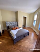 147 Meridian St in Boston, MA - Foto de edificio - Building Photo