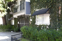 Cherokee Apartments in Los Angeles, CA - Foto de edificio - Building Photo