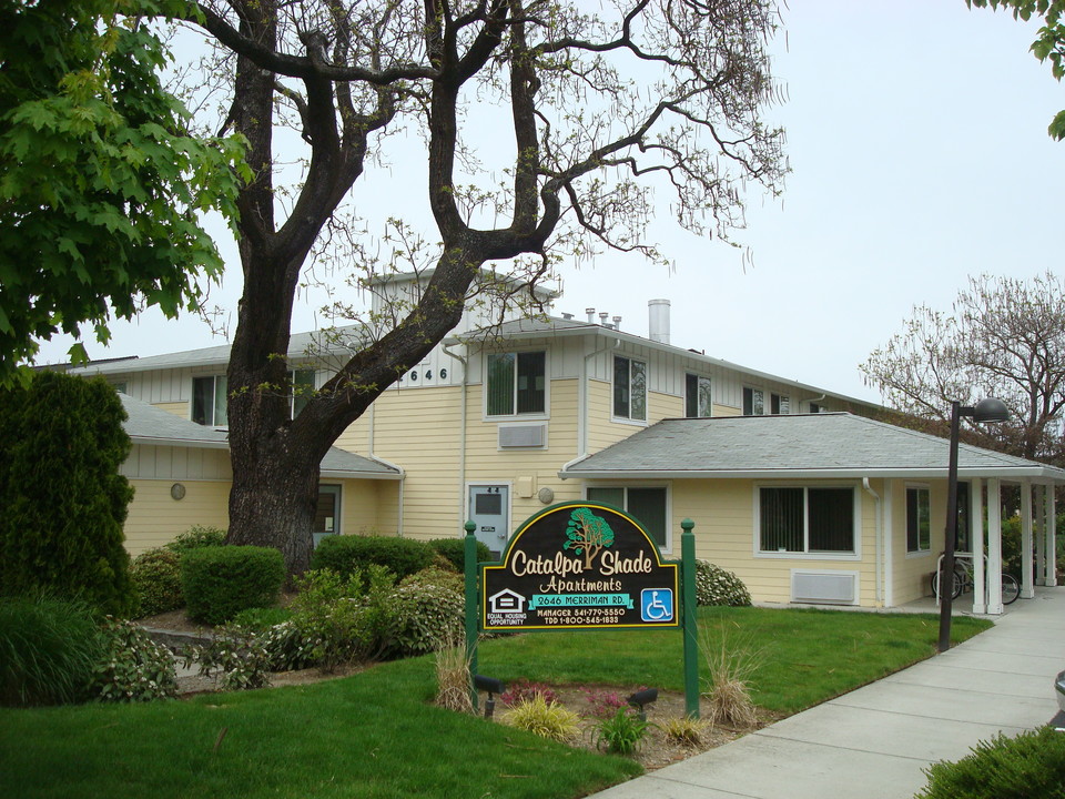 Catalpa Shade in Medford, OR - Building Photo