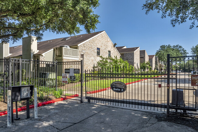 Cambridge Glen in Houston, TX - Building Photo - Building Photo