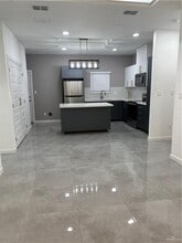 3305 Whetstone Ave in McAllen, TX - Building Photo - Building Photo
