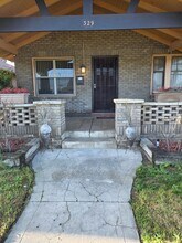 329 W Myrtle St in Hanford, CA - Building Photo - Building Photo