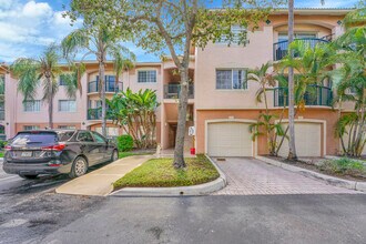 2033 SE 10th Ave in Fort Lauderdale, FL - Building Photo - Building Photo