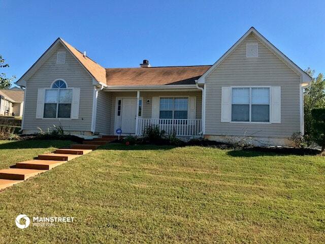 10608 Pecan Ln in Jonesboro, GA - Building Photo